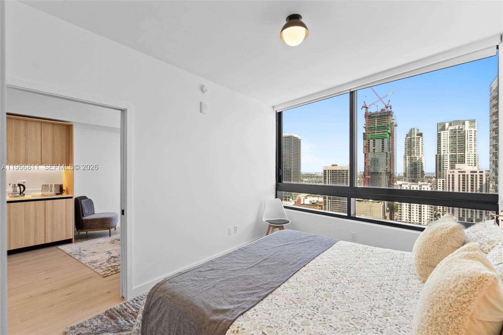 225 N Miami Ave # 3307, Miami FL 33128 — 38