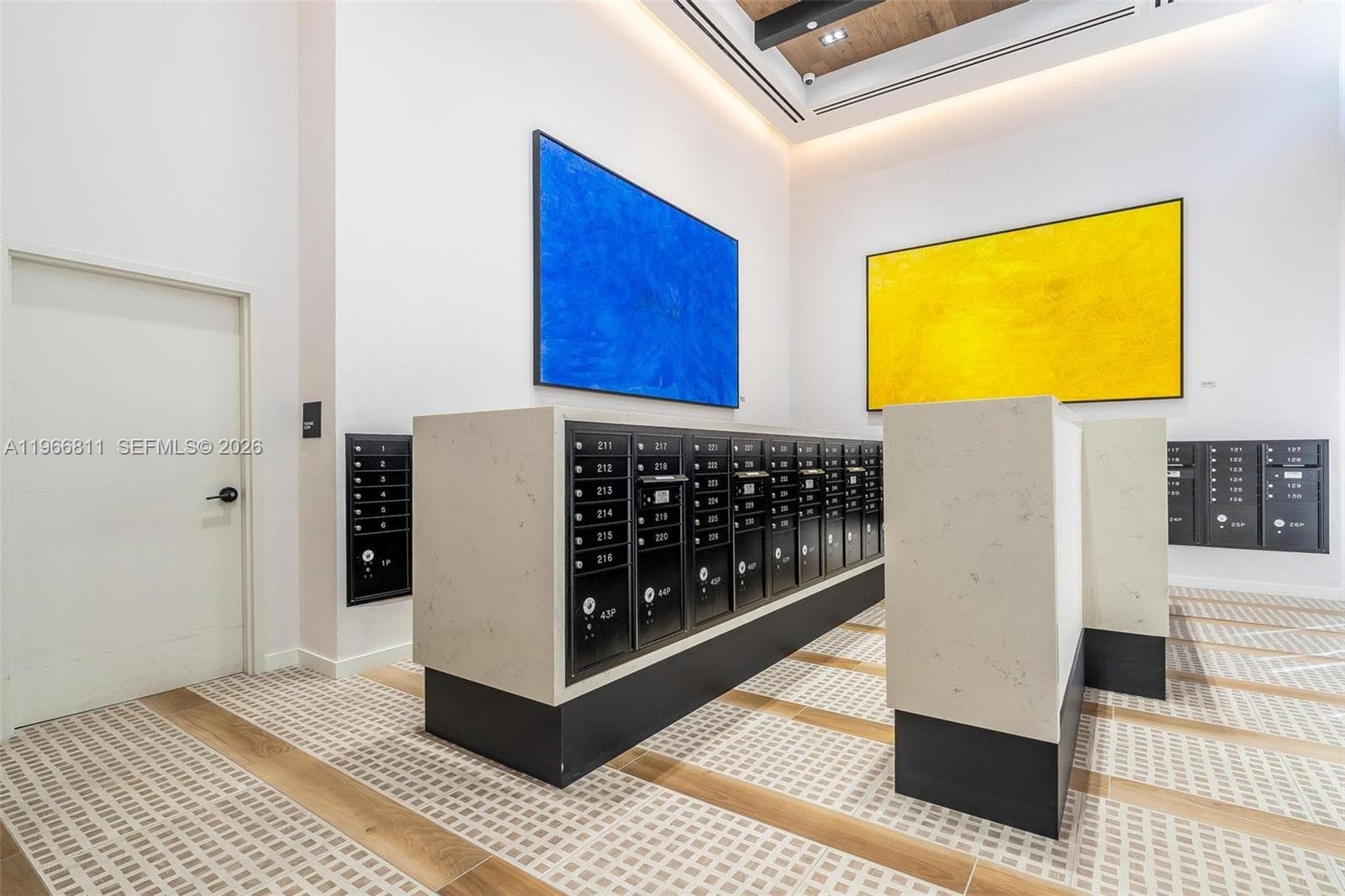 225 N Miami Ave # 3307, Miami FL 33128 — 10