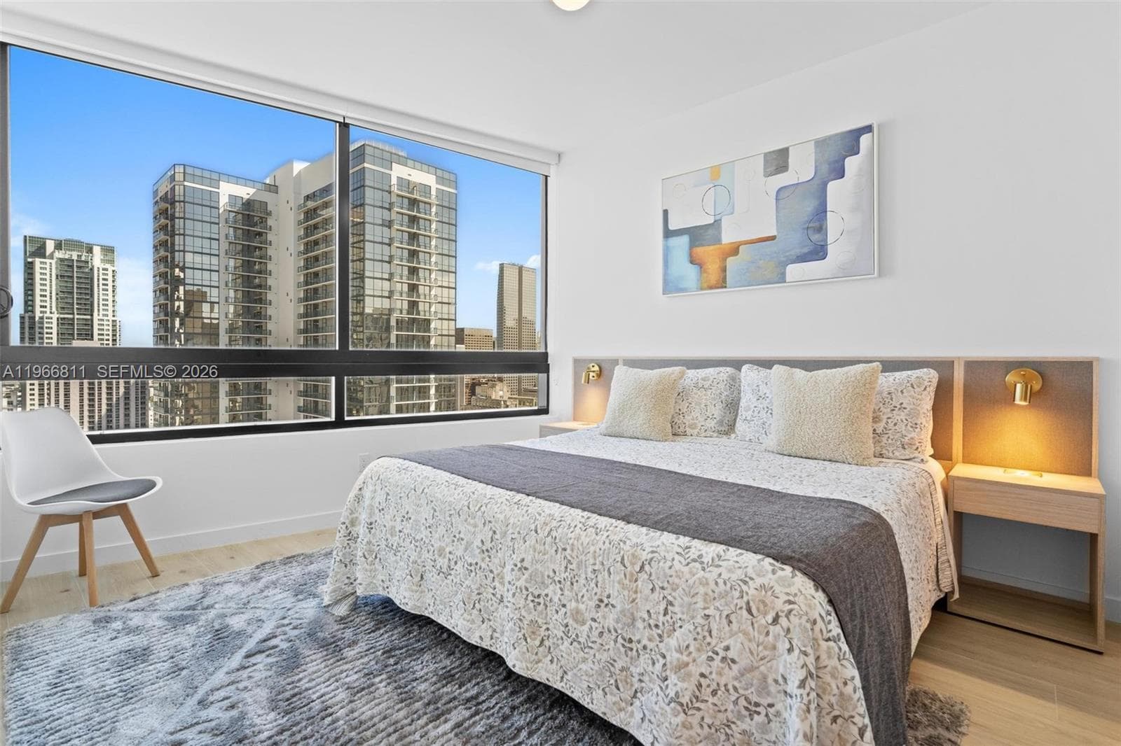 225 N Miami Ave # 3307, Miami FL 33128 — 33