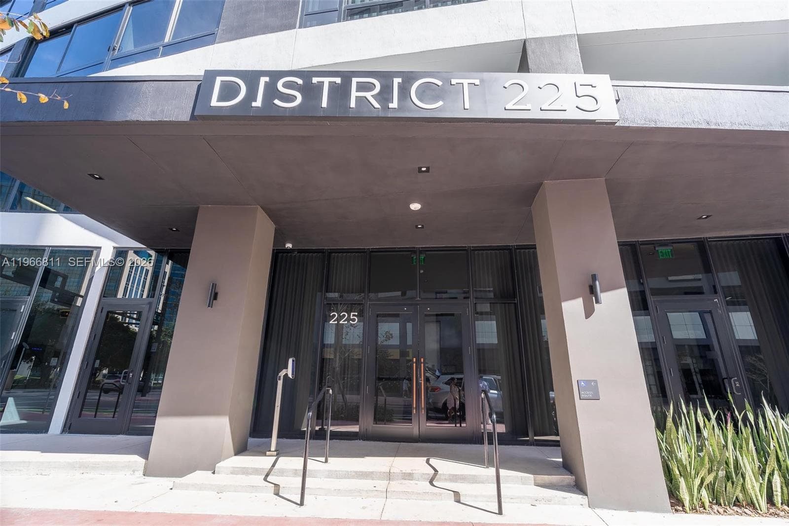 225 N Miami Ave # 3307, Miami FL 33128 — 11