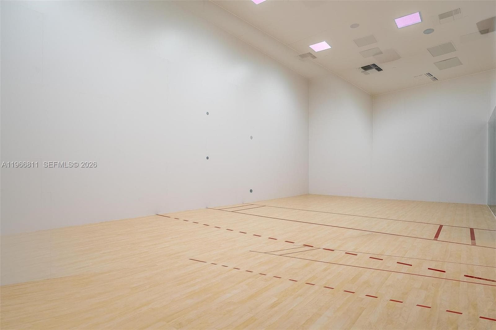 225 N Miami Ave # 3307, Miami FL 33128 — 64