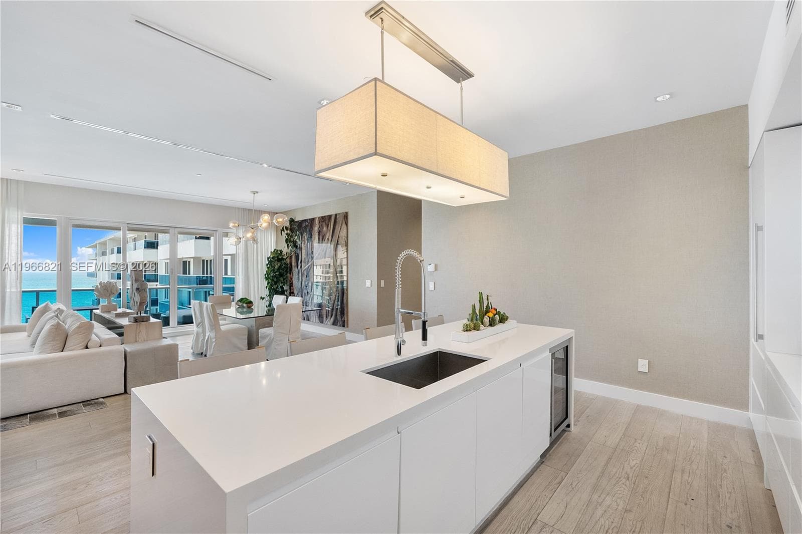 102 24th St # 1612, Miami Beach FL 33139 — 27