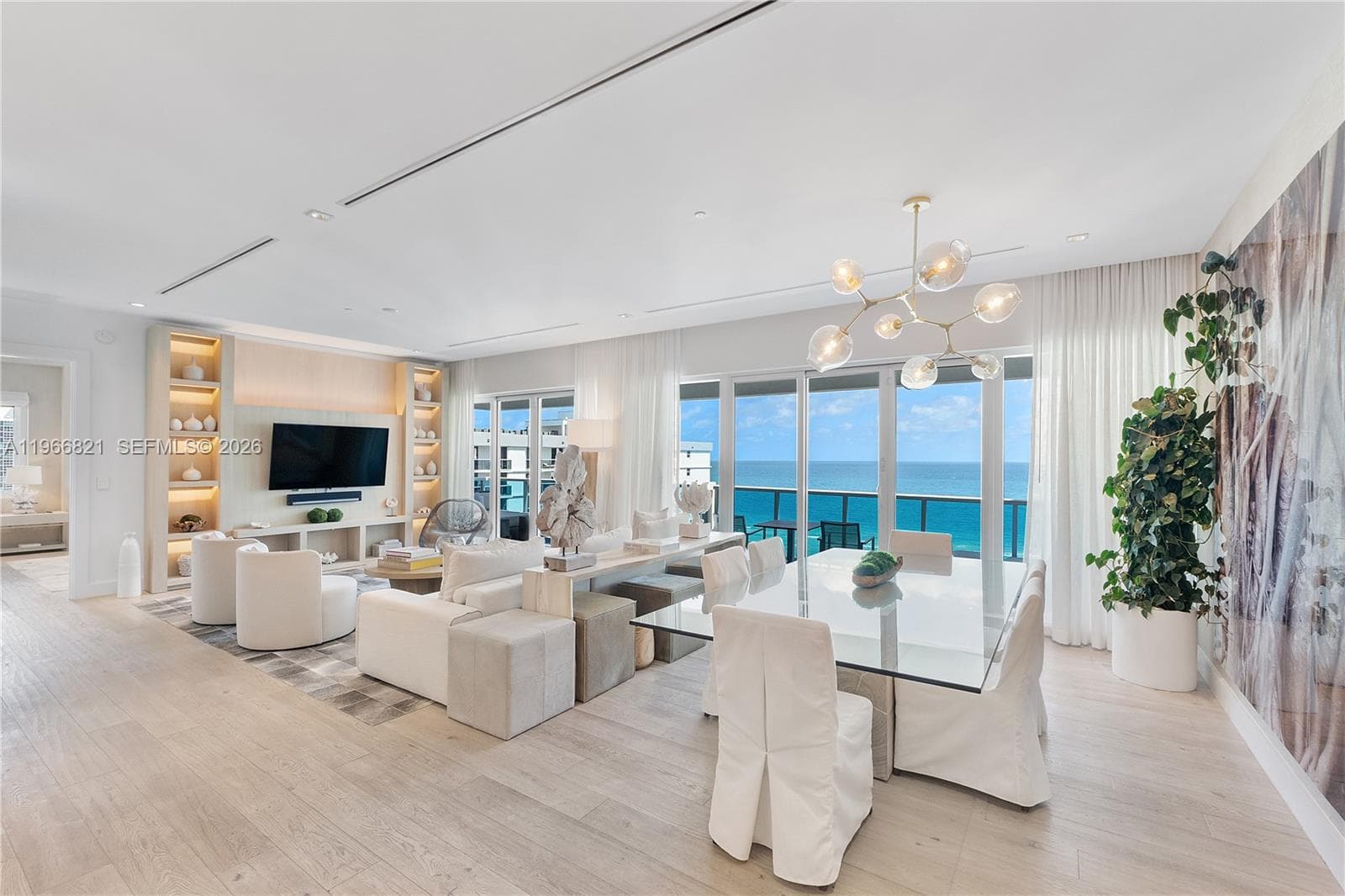 102 24th St # 1612, Miami Beach FL 33139 — 17