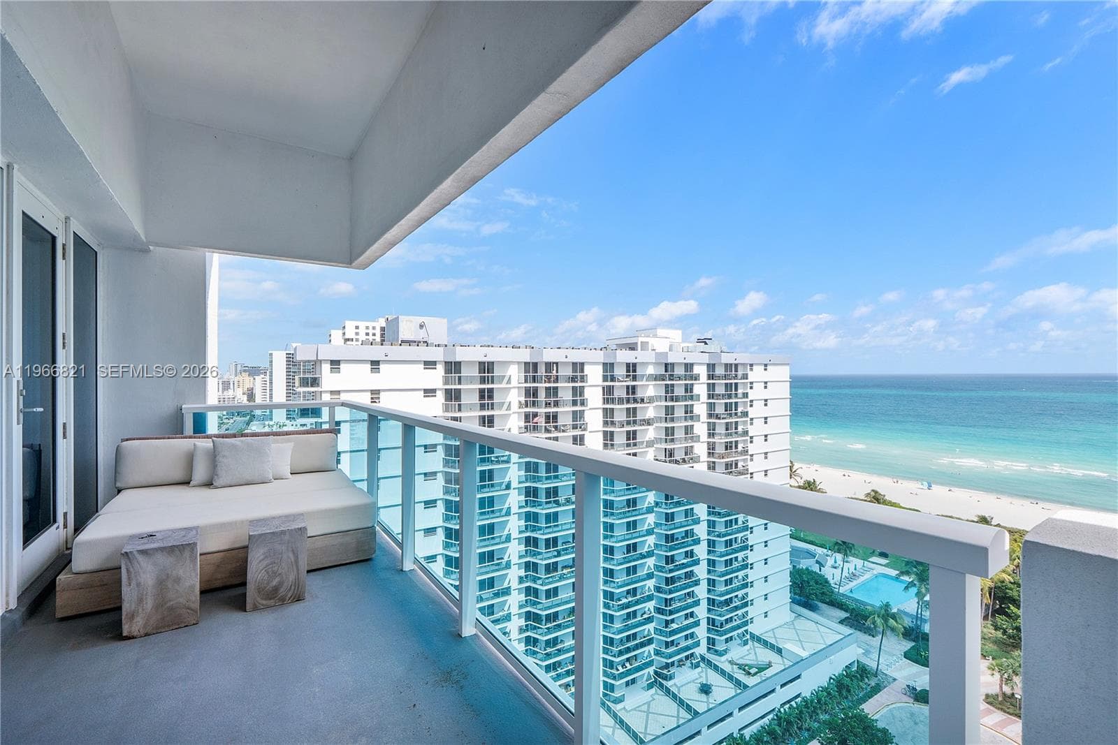 102 24th St # 1612, Miami Beach FL 33139 — 47