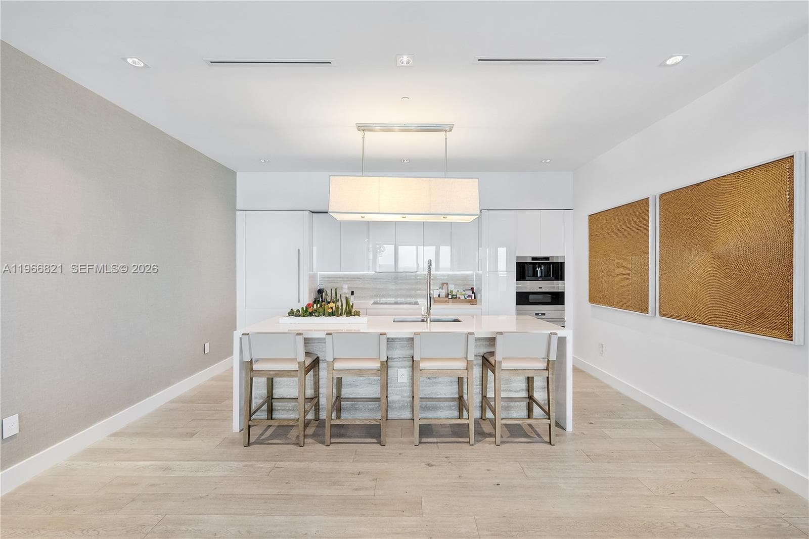 102 24th St # 1612, Miami Beach FL 33139 — 22
