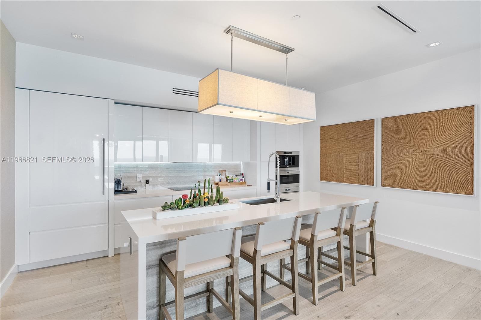 102 24th St # 1612, Miami Beach FL 33139 — 24