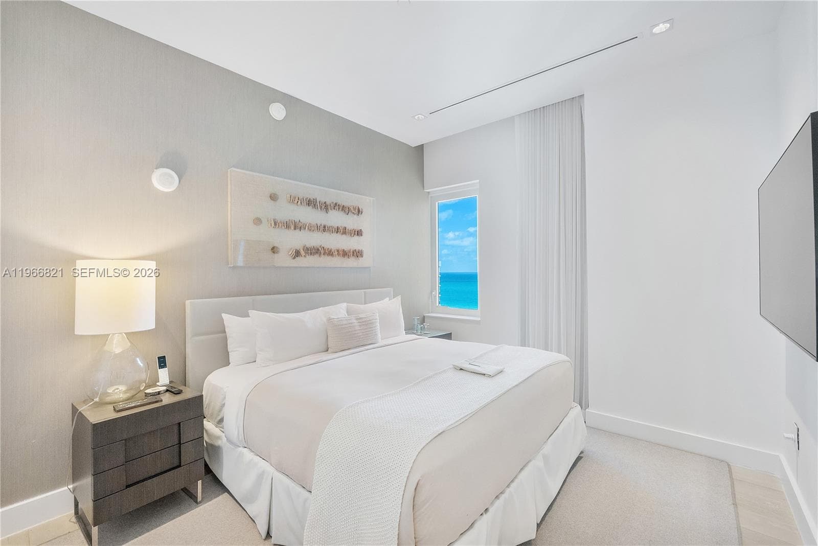 102 24th St # 1612, Miami Beach FL 33139 — 34