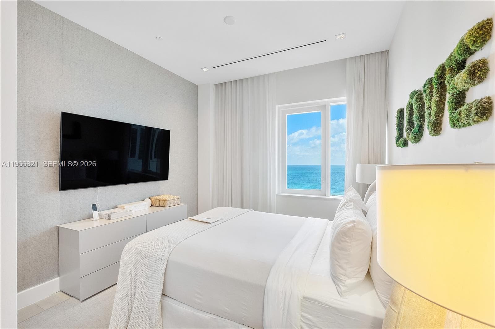 102 24th St # 1612, Miami Beach FL 33139 — 38