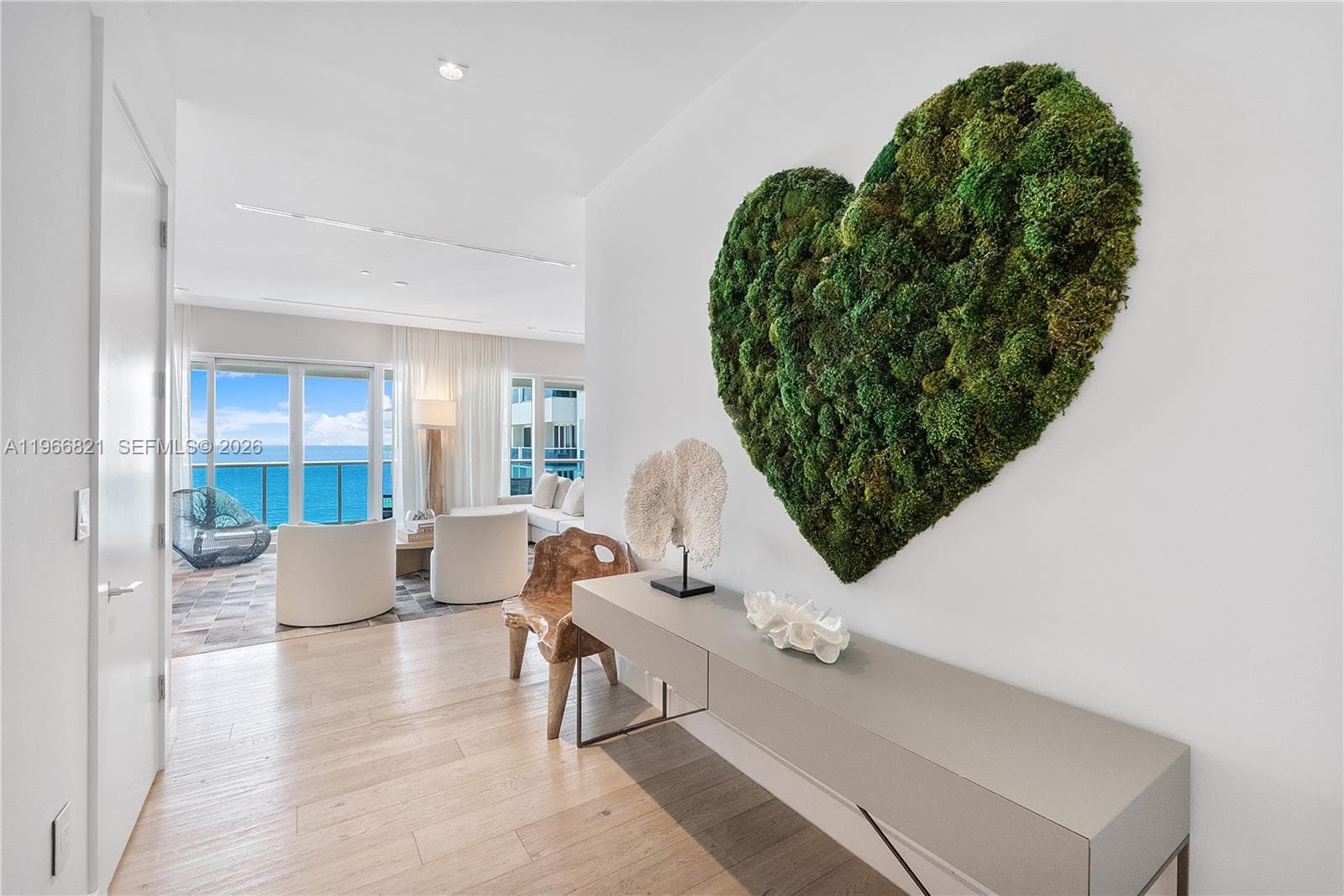 102 24th St # 1612, Miami Beach FL 33139 — 10