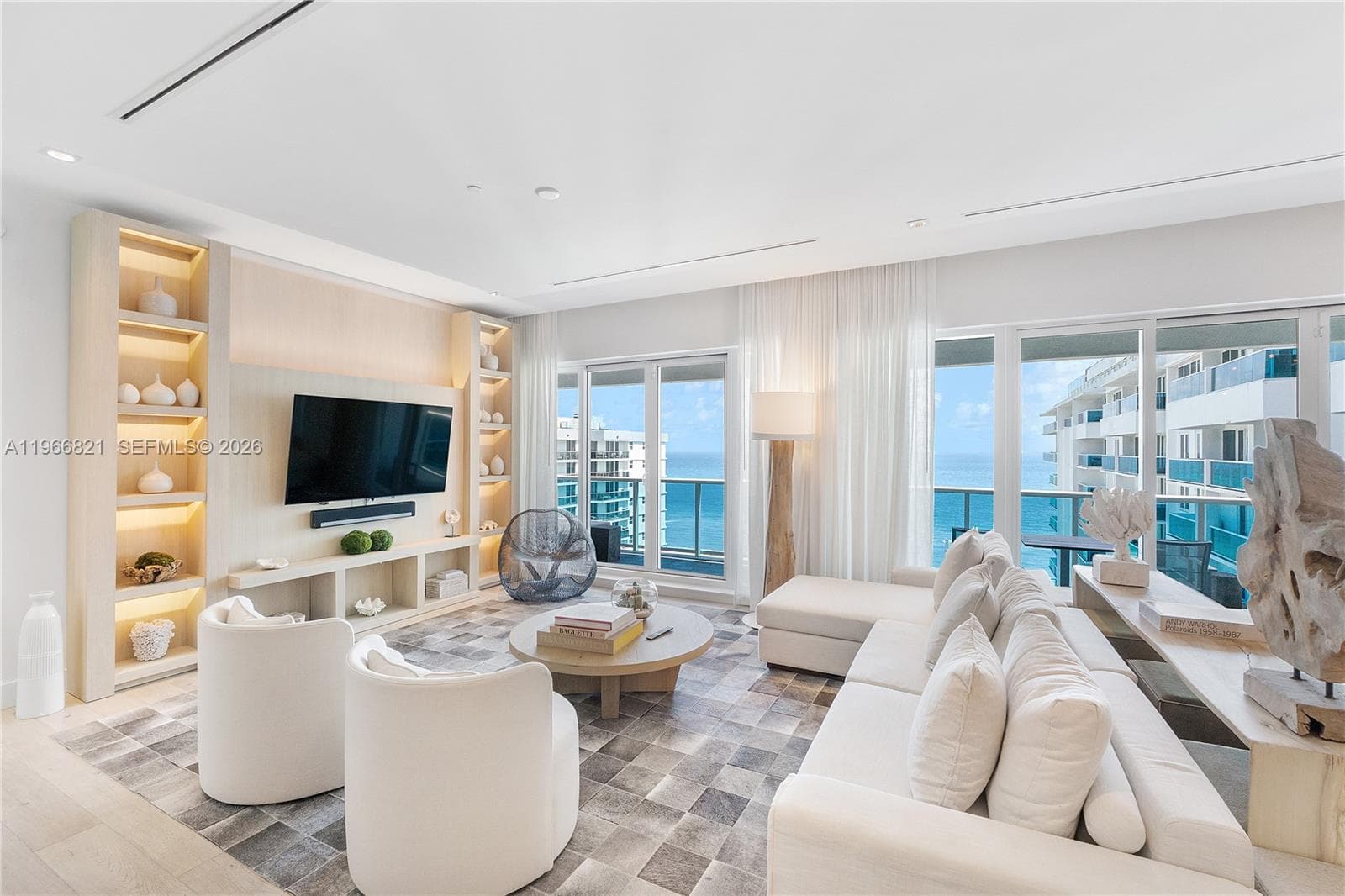 102 24th St # 1612, Miami Beach FL 33139 — 14