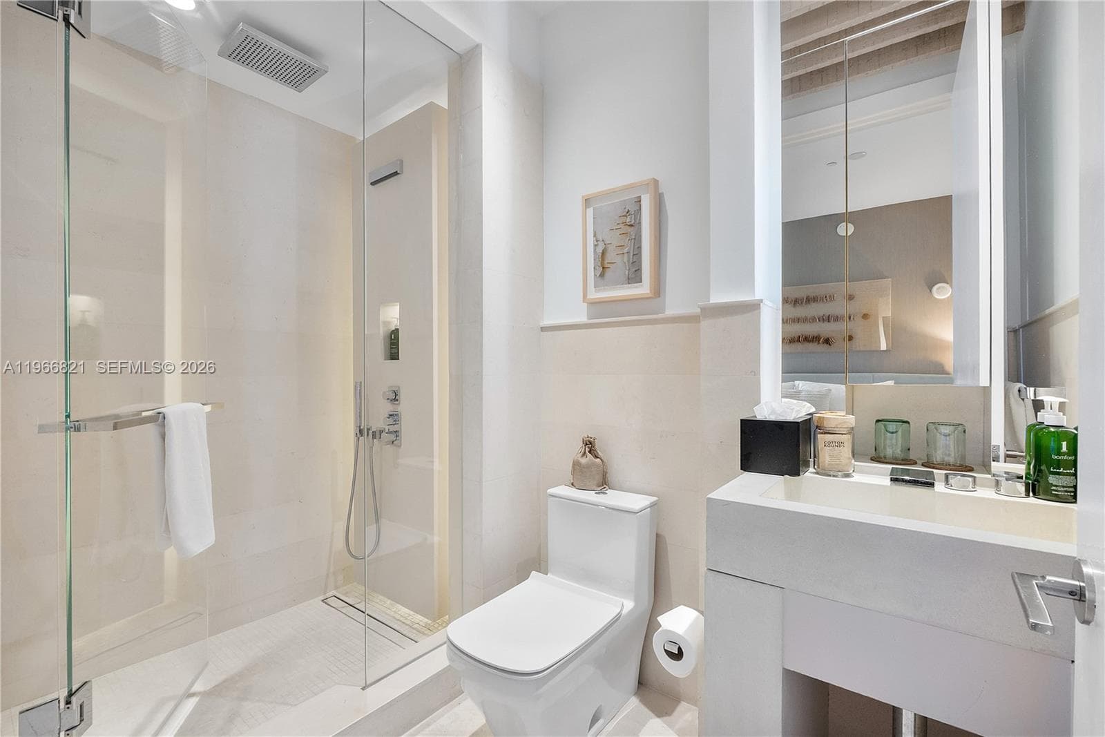 102 24th St # 1612, Miami Beach FL 33139 — 35