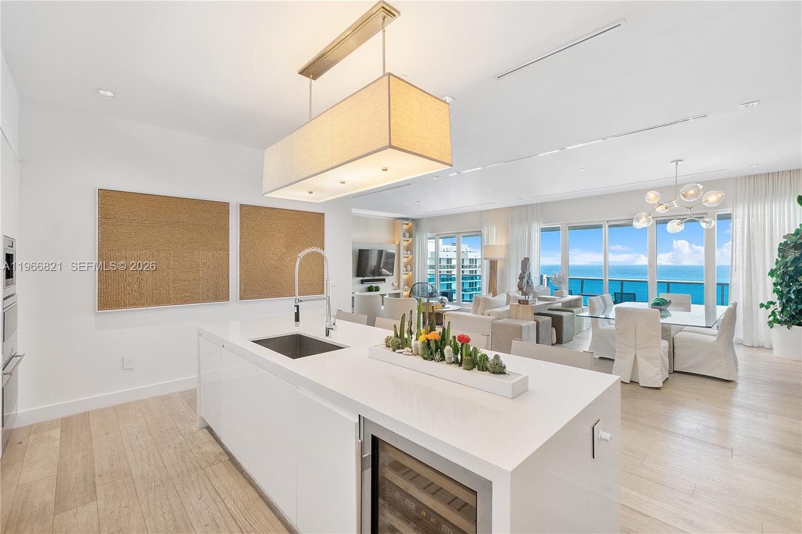 102 24th St # 1612, Miami Beach FL 33139 — 29