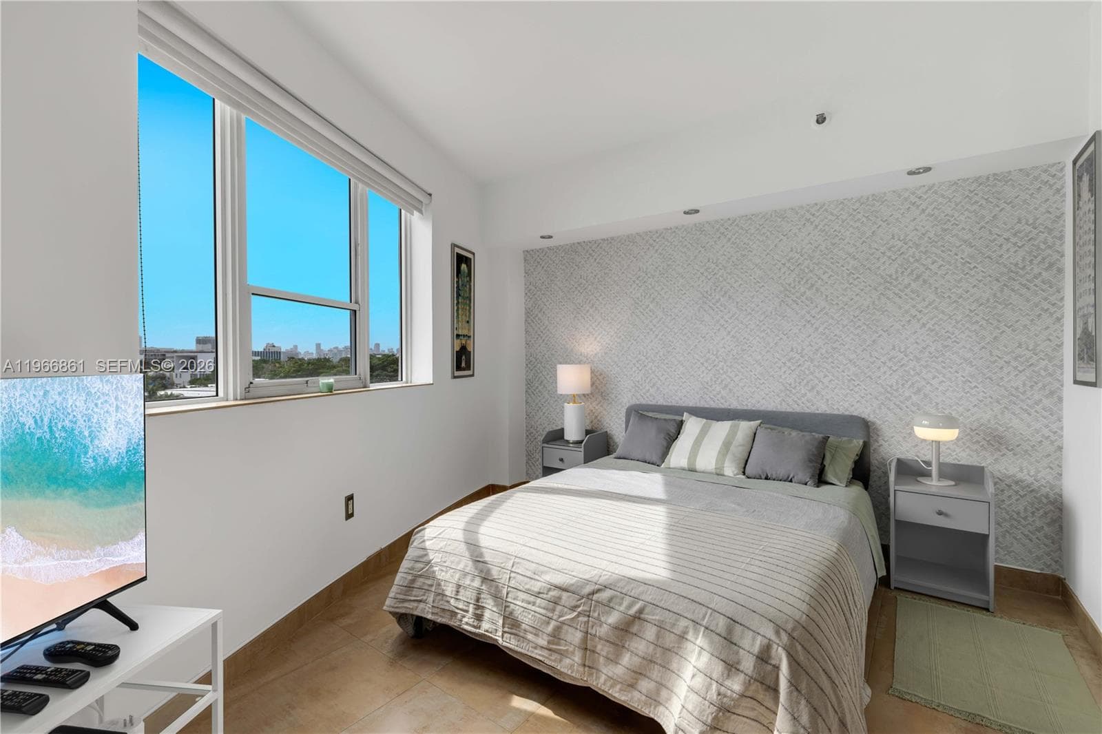 255 W 24th St # 542, Miami Beach FL 33140 — 2