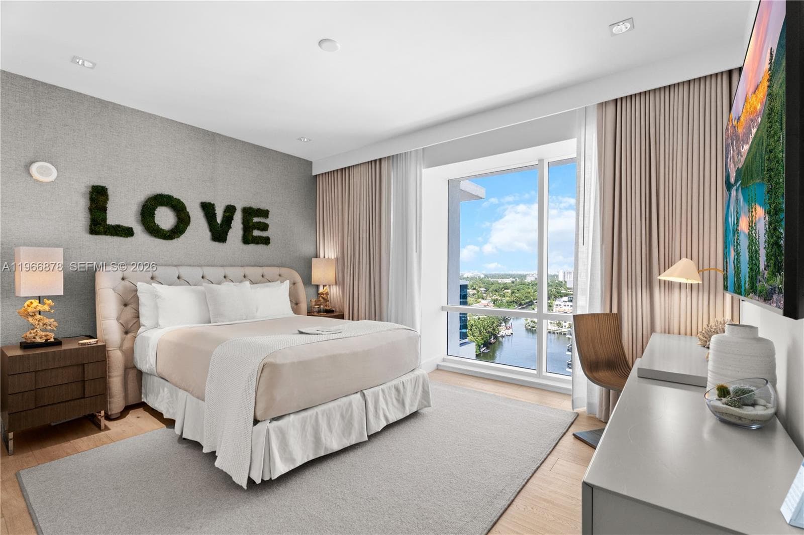 102 24th St # 1703, Miami Beach FL 33139 — 14