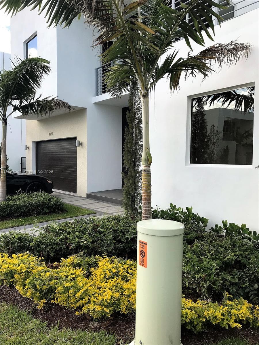 10055 NW 75th St, Doral FL 33178 — 47