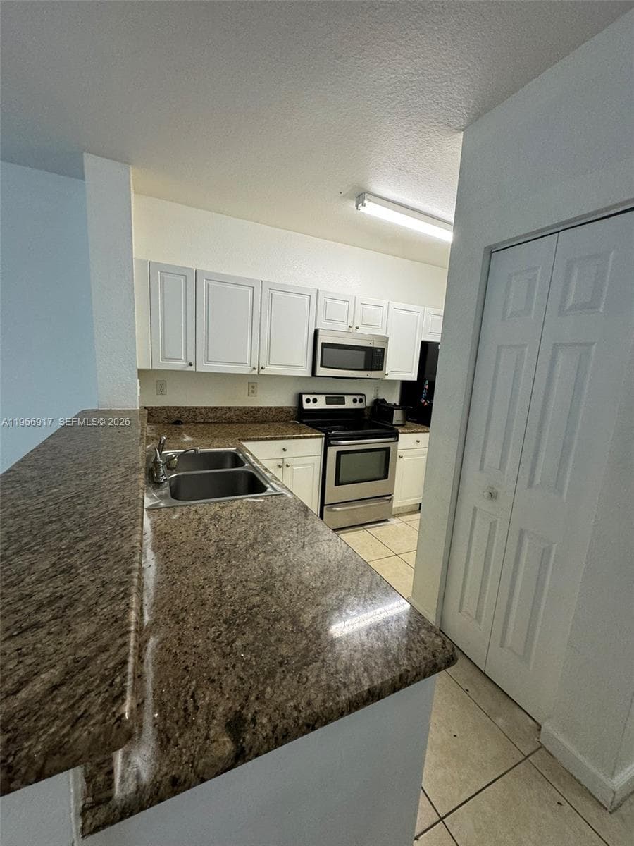 9257 SW 227th St # 11, Cutler Bay FL 33190 — 6