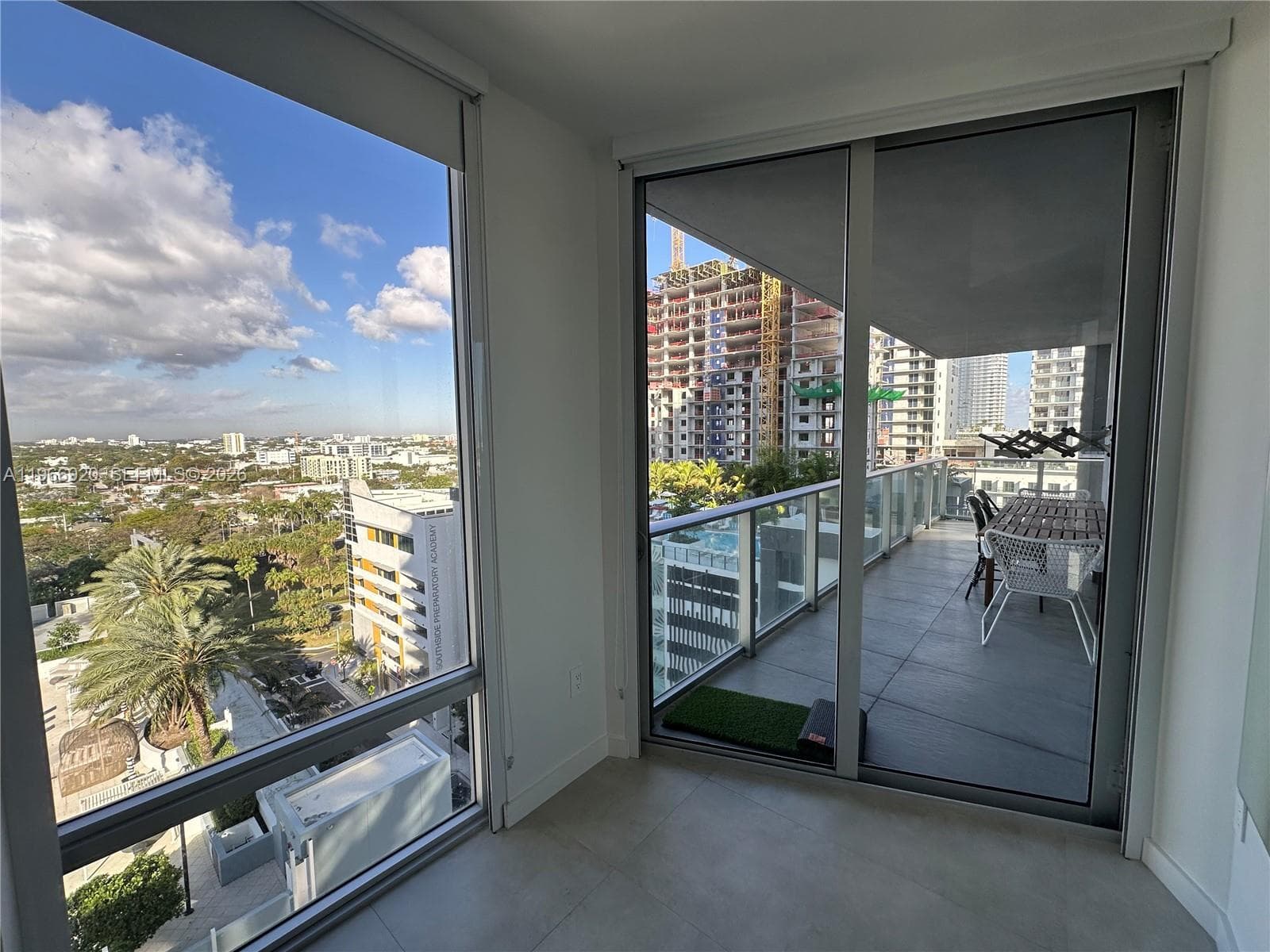 1010 SW 2nd Ave # 1208, Miami FL 33130 — 1