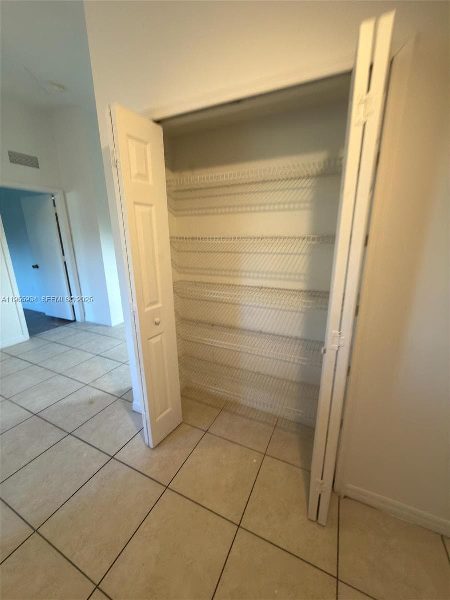 930 NE 34th Ave # 201, Homestead FL 33033 — 7