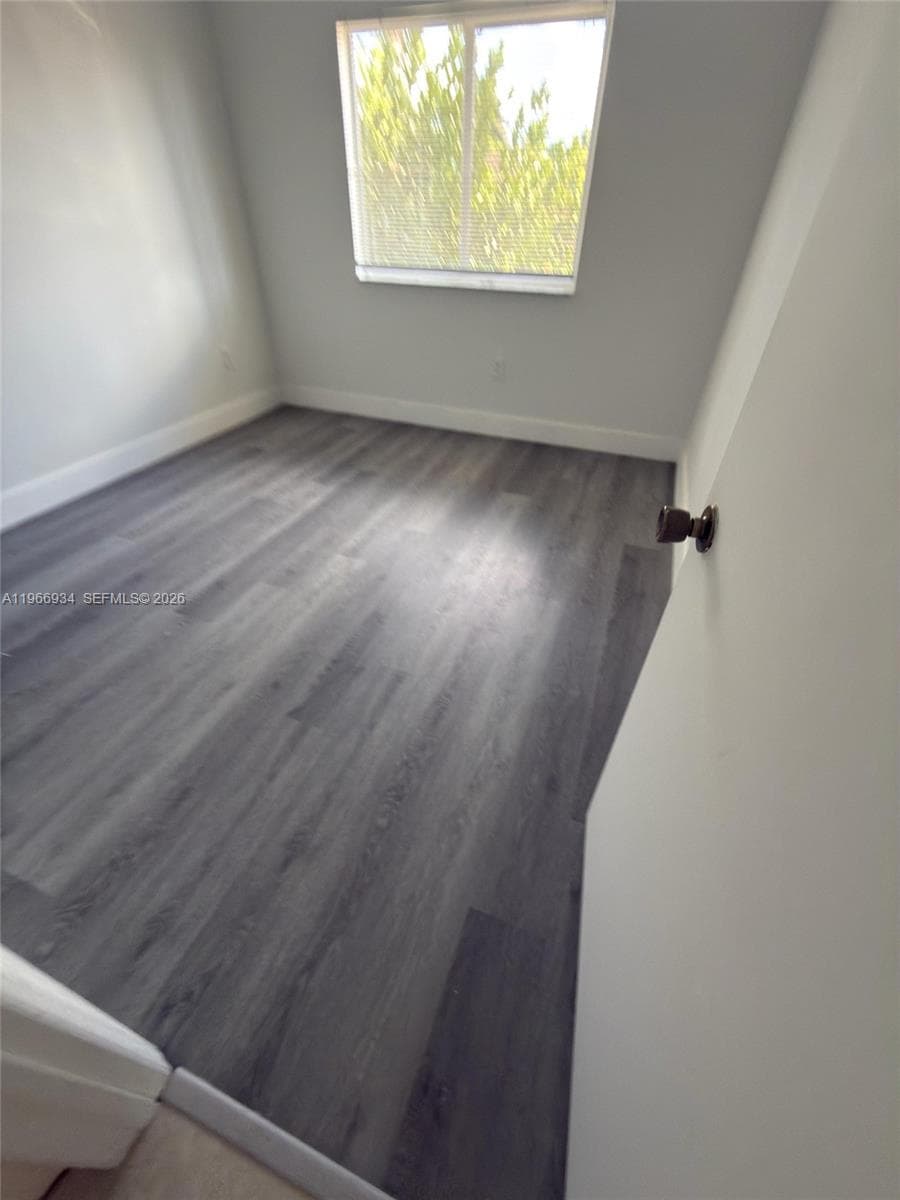 930 NE 34th Ave # 201, Homestead FL 33033 — 20