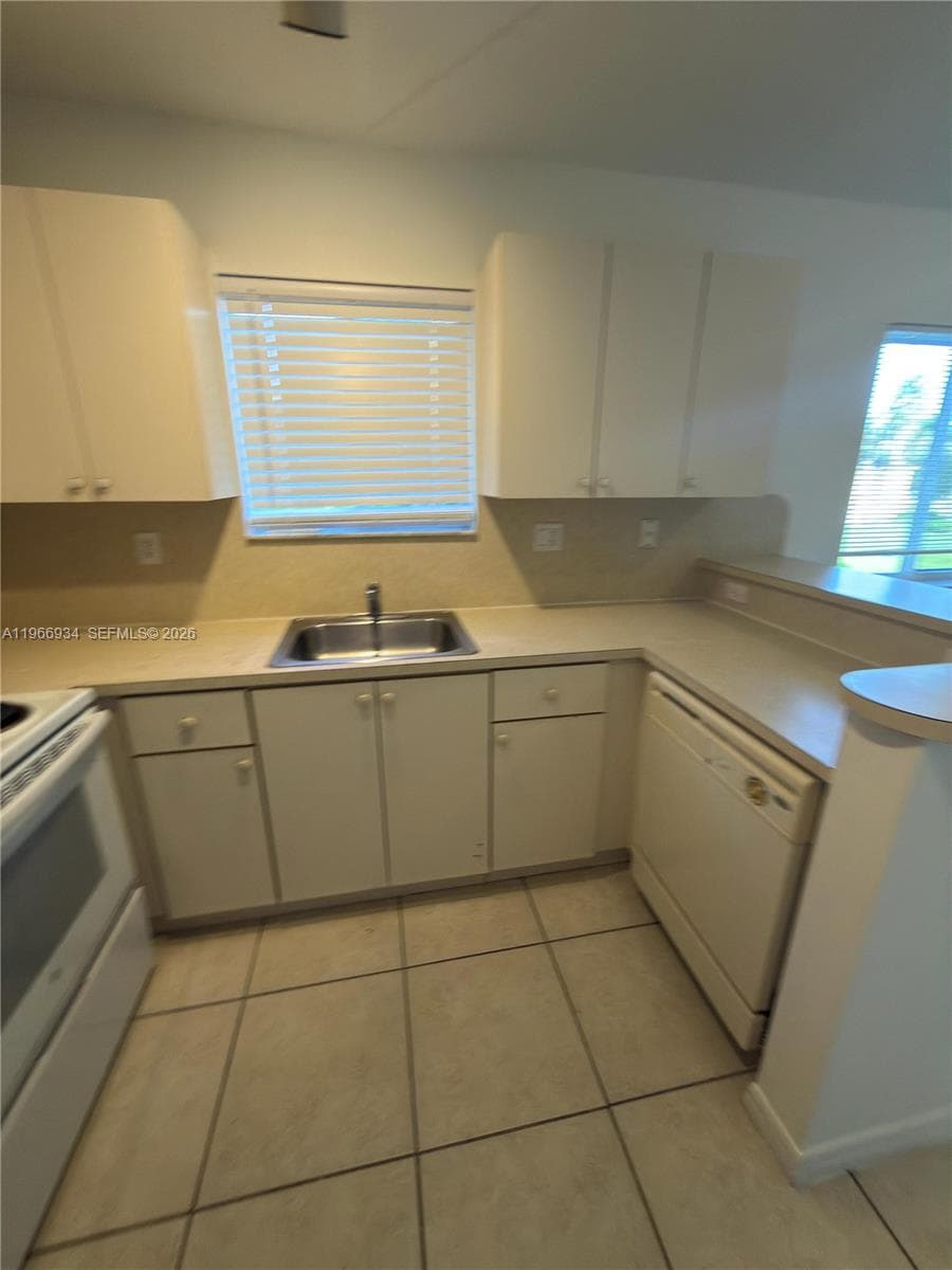 930 NE 34th Ave # 201, Homestead FL 33033 — 14