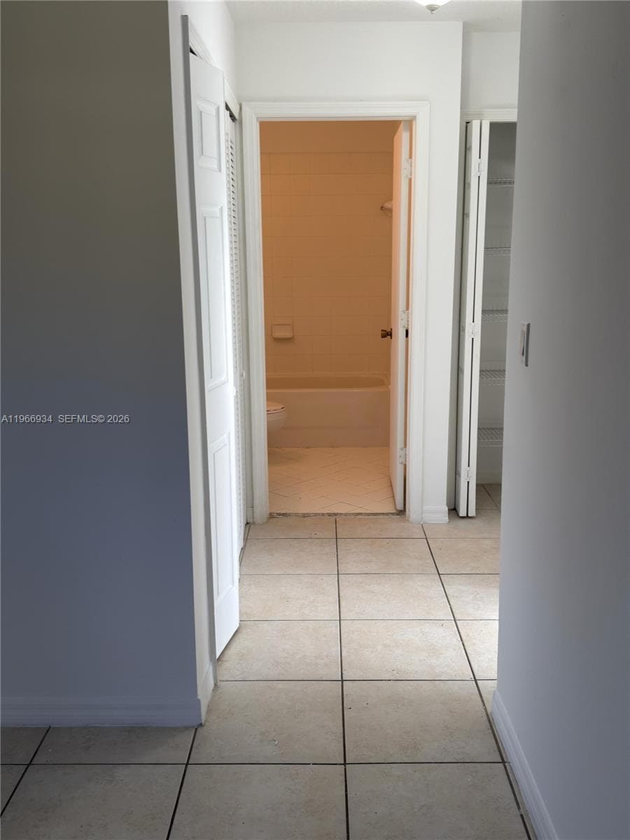 930 NE 34th Ave # 201, Homestead FL 33033 — 18