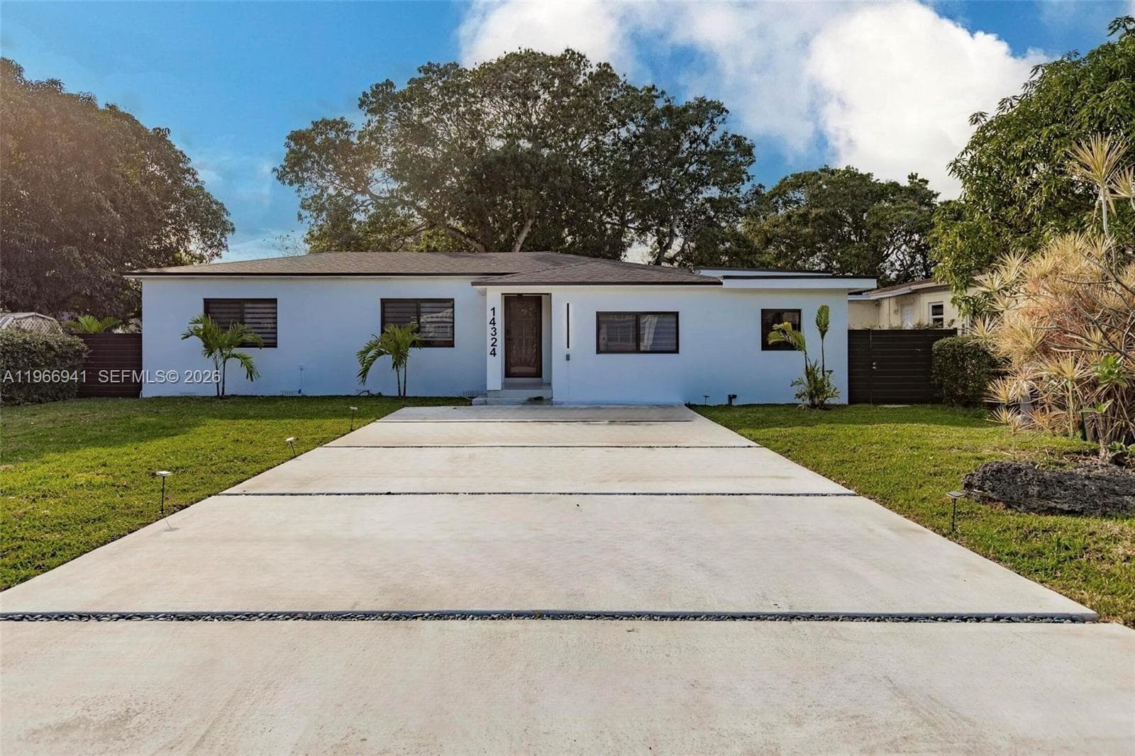 14324 Garden Dr, Miami FL 33168 — 3