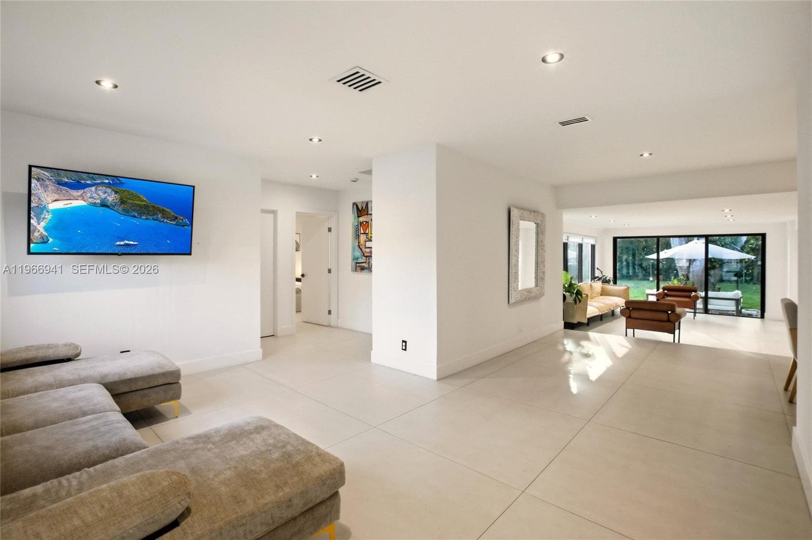 14324 Garden Dr, Miami FL 33168 — 9