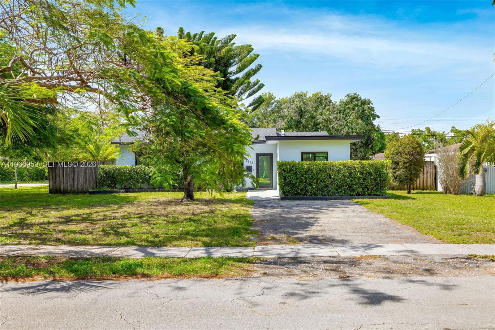 1998 NE 180th St, North Miami Beach FL 33162 — 1