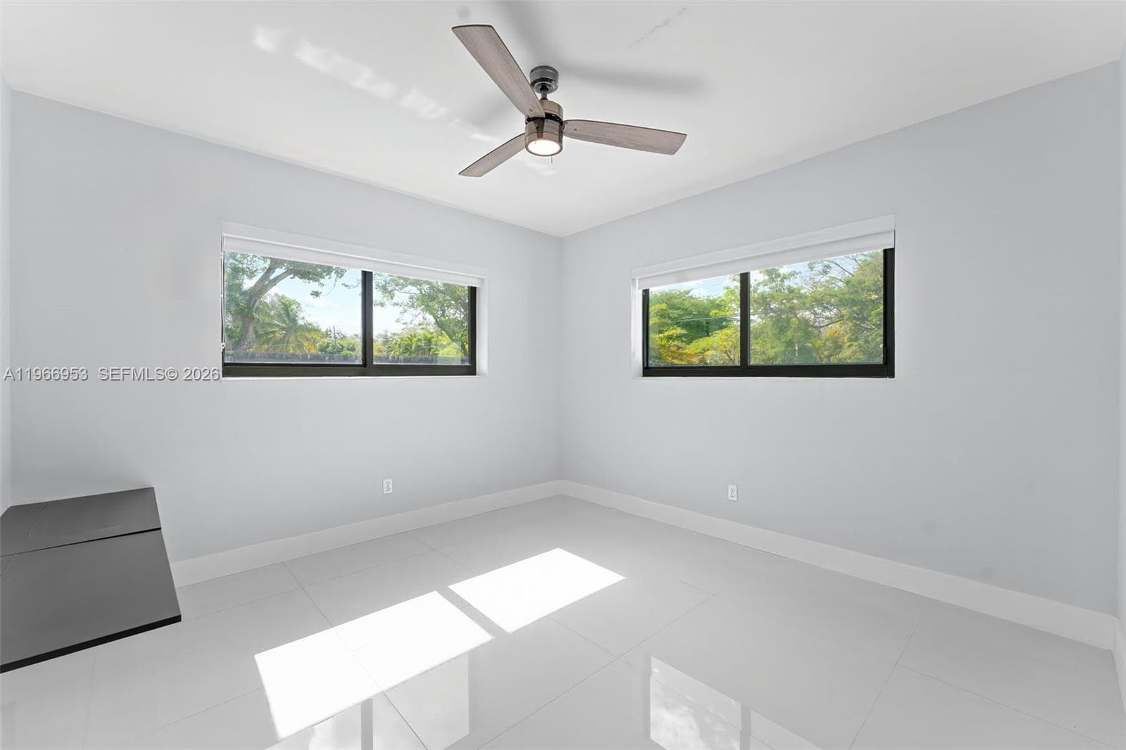 1998 NE 180th St, North Miami Beach FL 33162 — 14