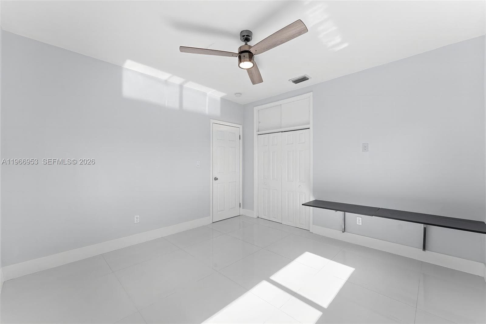 1998 NE 180th St, North Miami Beach FL 33162 — 15