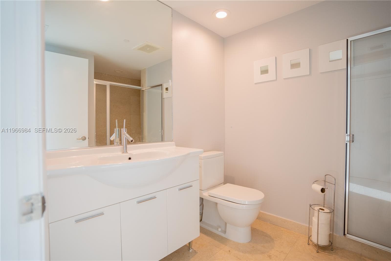465 Brickell Ave # 4802, Miami FL 33131 — 16