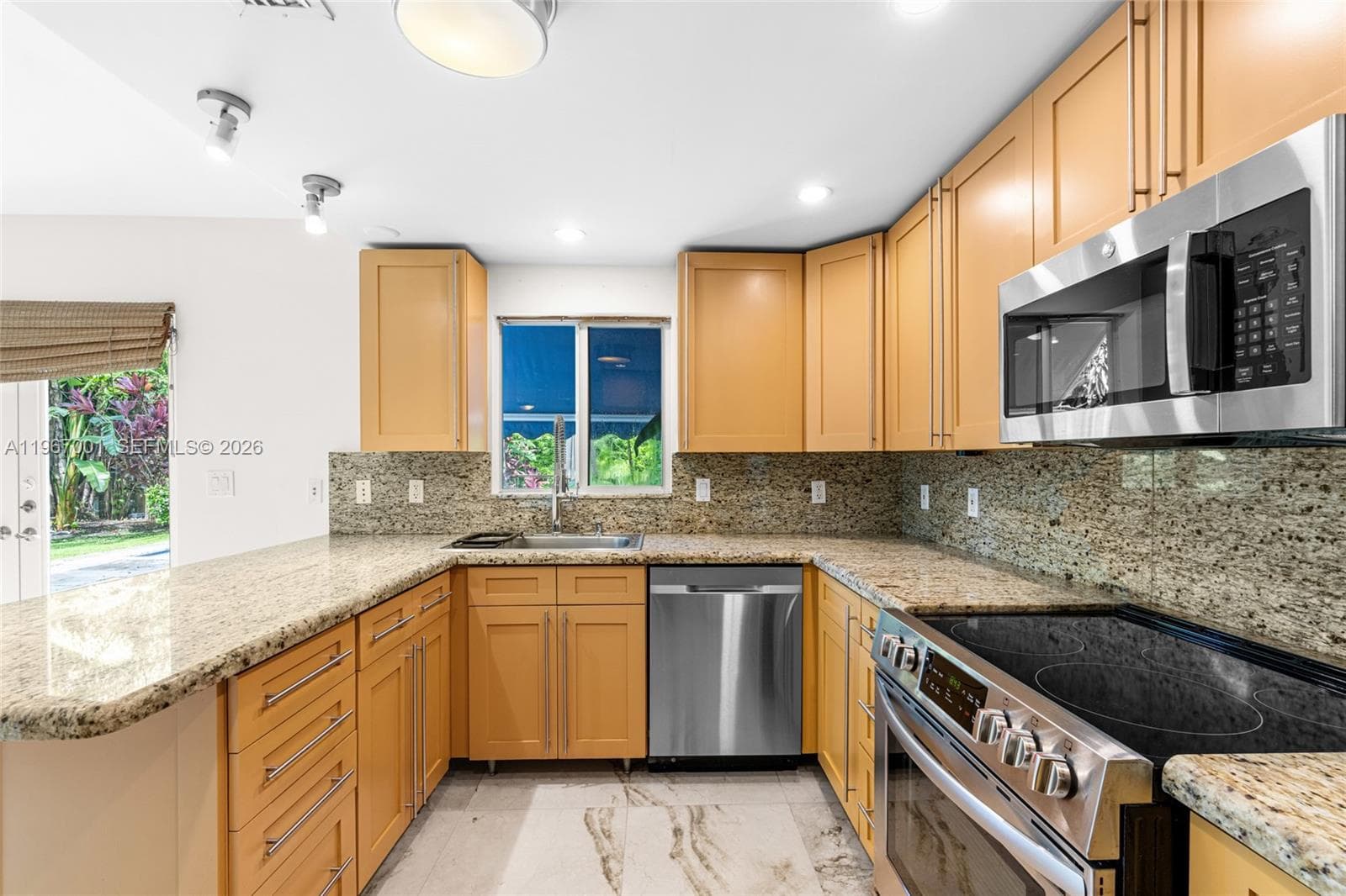 10672 SW 77th Ave # 10672, Pinecrest FL 33156 — 8