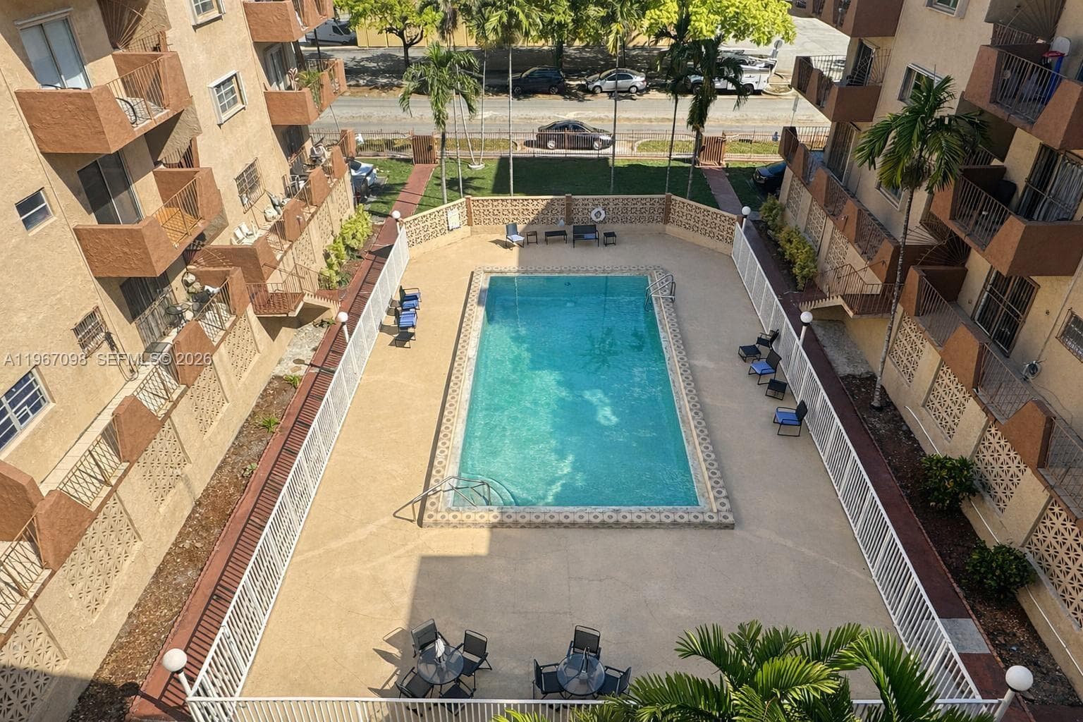 1630 W 46th St # 514B, Hialeah FL 33012 — 9