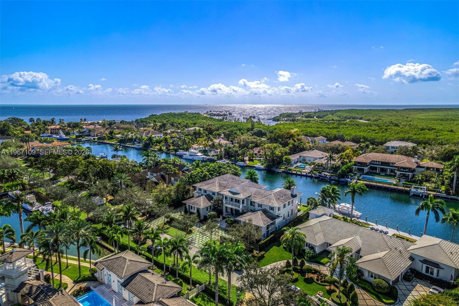 550 Marquesa Dr, Coral Gables FL 33156 — 29