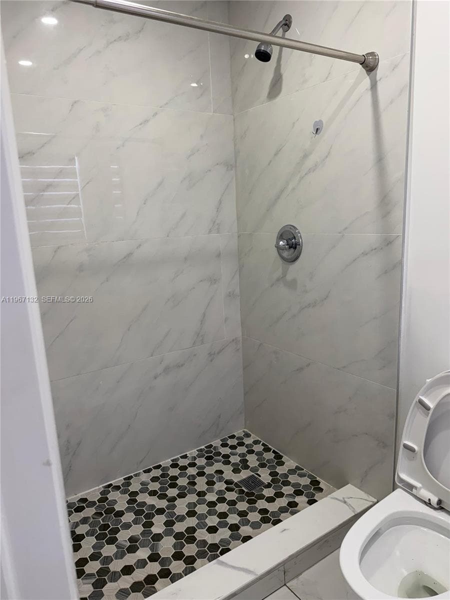 2340 NW 81st St # 1, Miami FL 33147 — 11