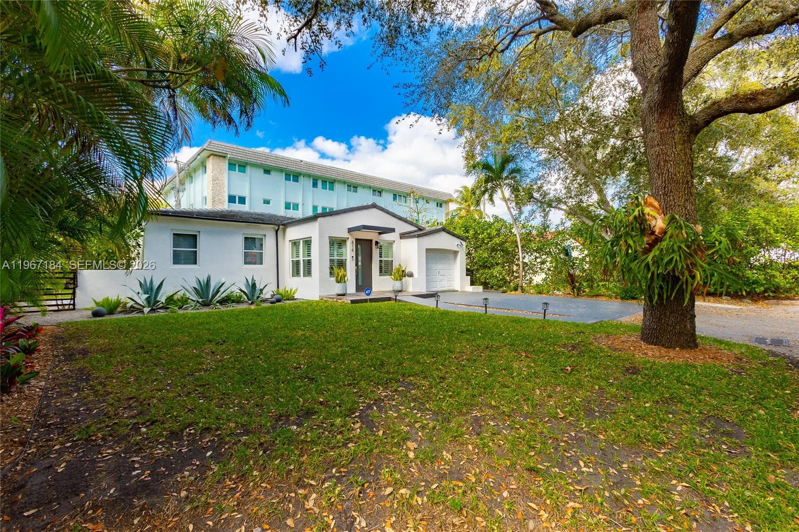 814 Monterey St, Coral Gables FL 33134 — 3