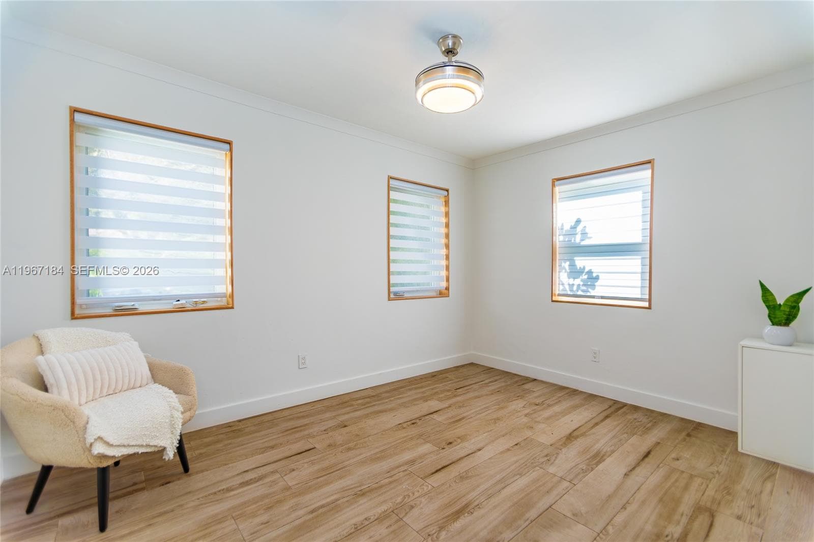 814 Monterey St, Coral Gables FL 33134 — 41
