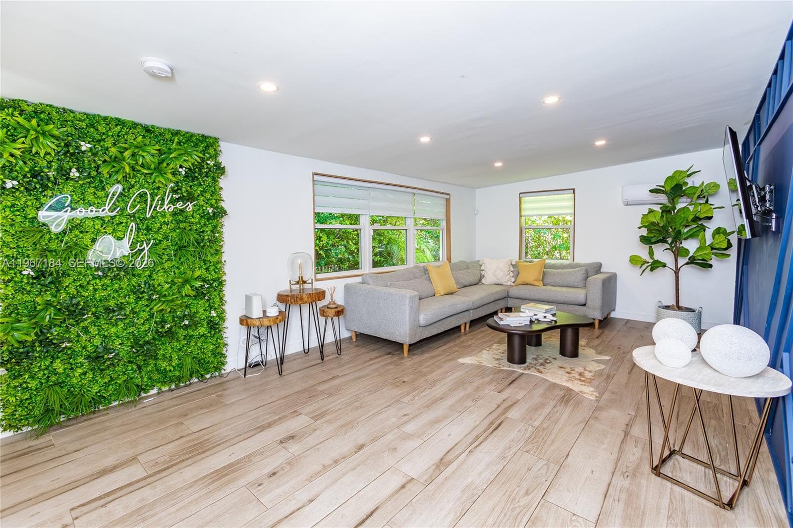 814 Monterey St, Coral Gables FL 33134 — 48
