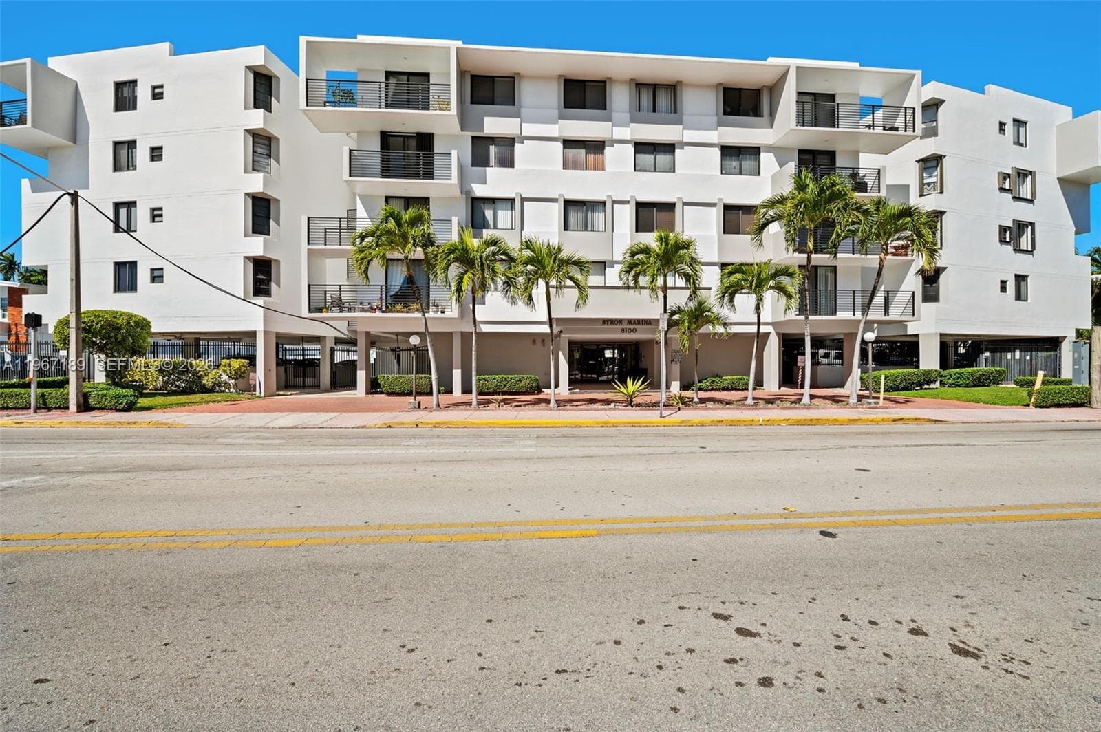 8100 Byron Ave # 303, Miami Beach FL 33141 — 1