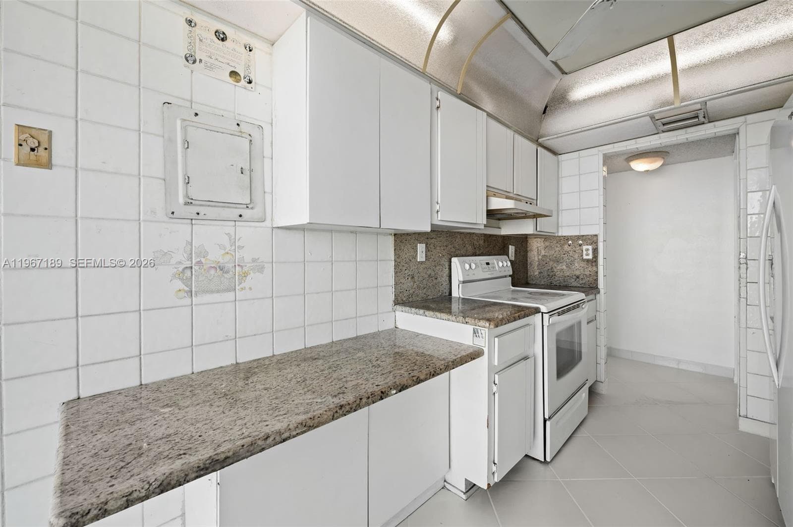 8100 Byron Ave # 303, Miami Beach FL 33141 — 10