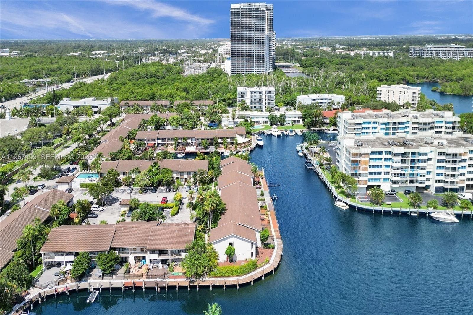 2689 NE 165th St # 56, North Miami Beach FL 33160 — 52