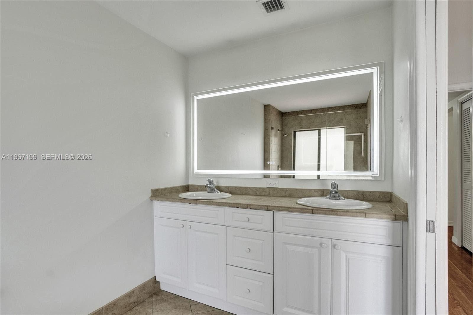 2689 NE 165th St # 56, North Miami Beach FL 33160 — 41