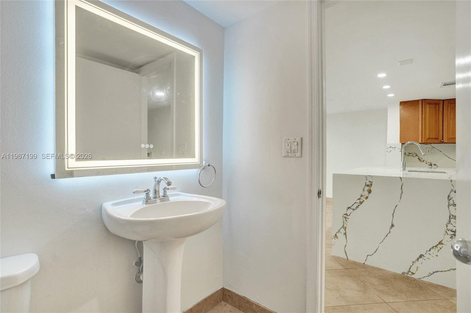 2689 NE 165th St # 56, North Miami Beach FL 33160 — 31