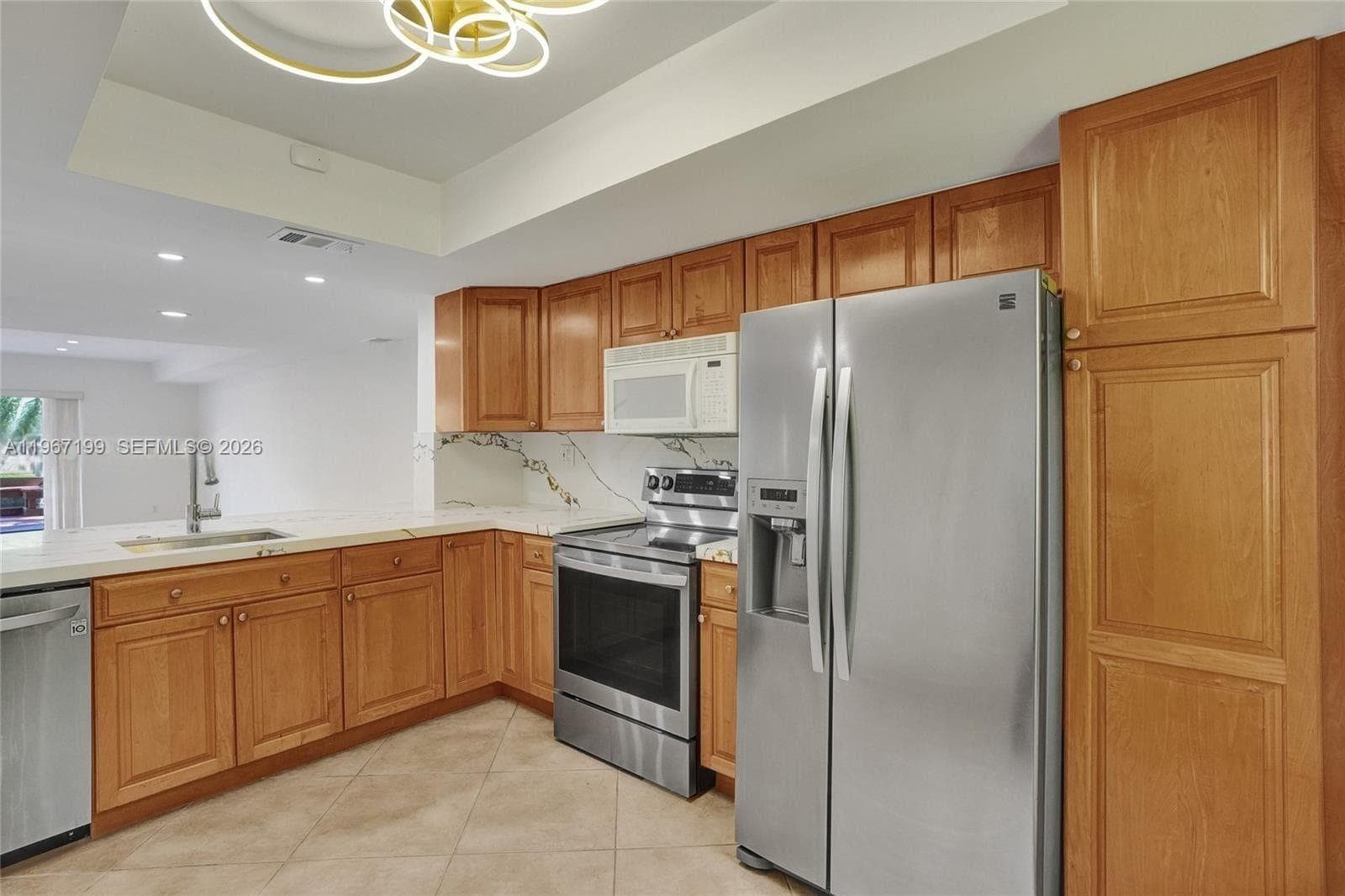 2689 NE 165th St # 56, North Miami Beach FL 33160 — 25
