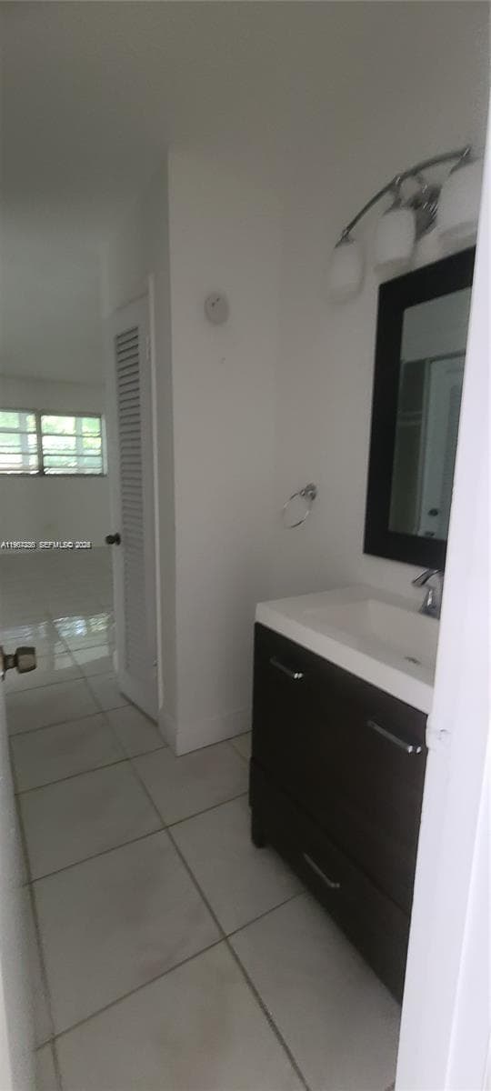 1540 NE 191st St # 207, Miami FL 33179 — 14
