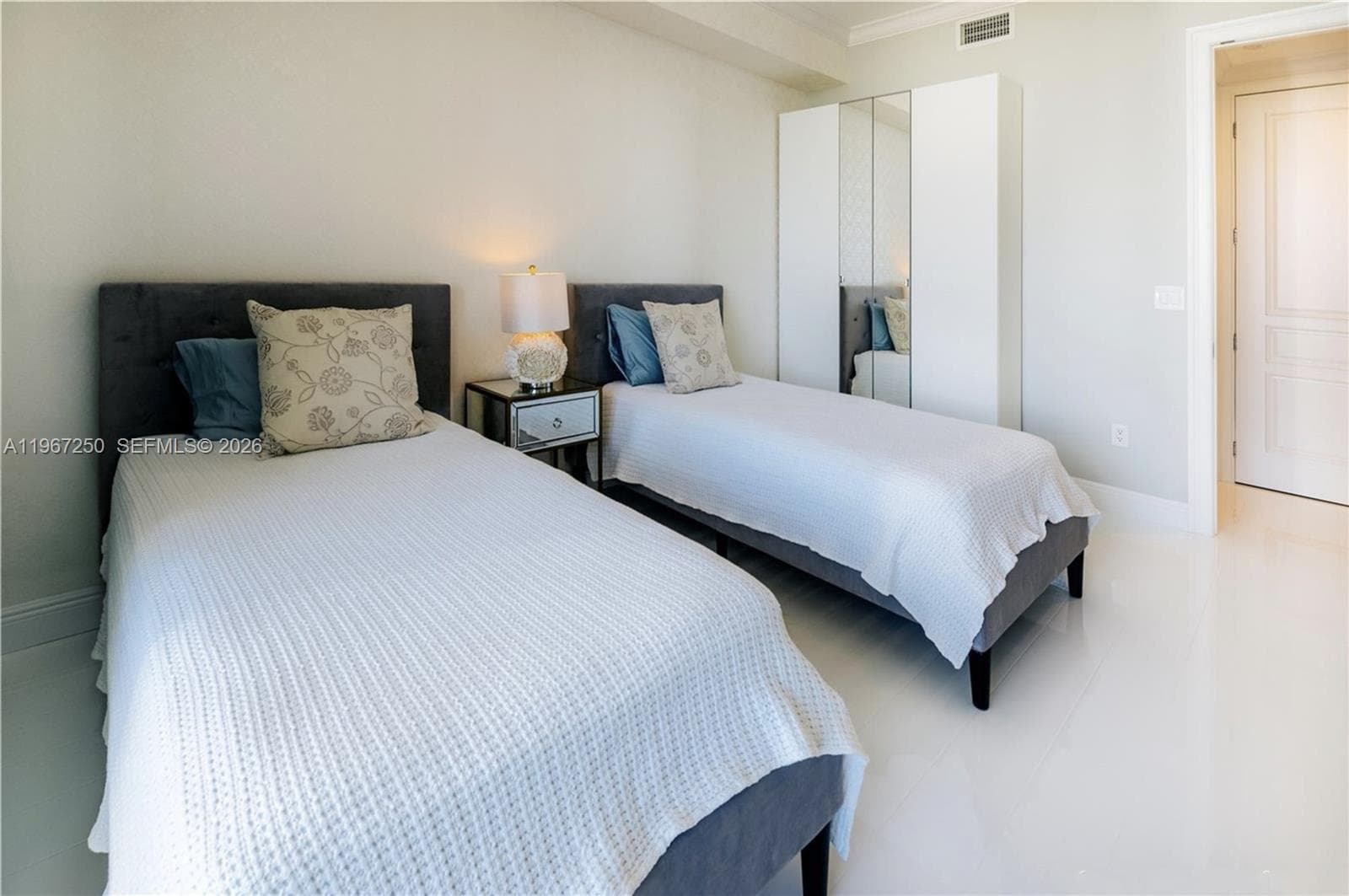 18101 Collins Ave # 4802, Sunny Isles Beach FL 33160 — 15
