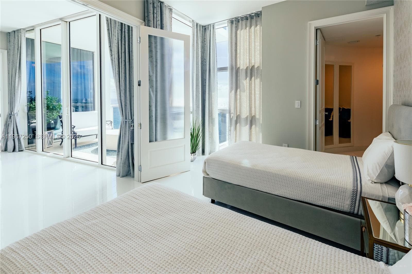 18101 Collins Ave # 4802, Sunny Isles Beach FL 33160 — 29