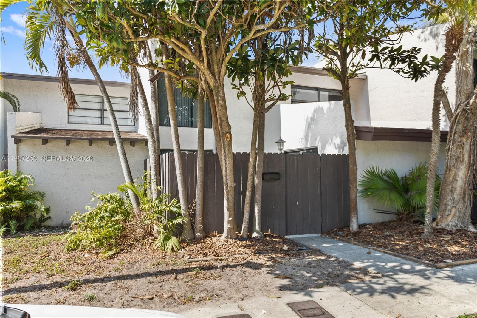 6502 SW 114th Ave, Miami FL 33173 — 3