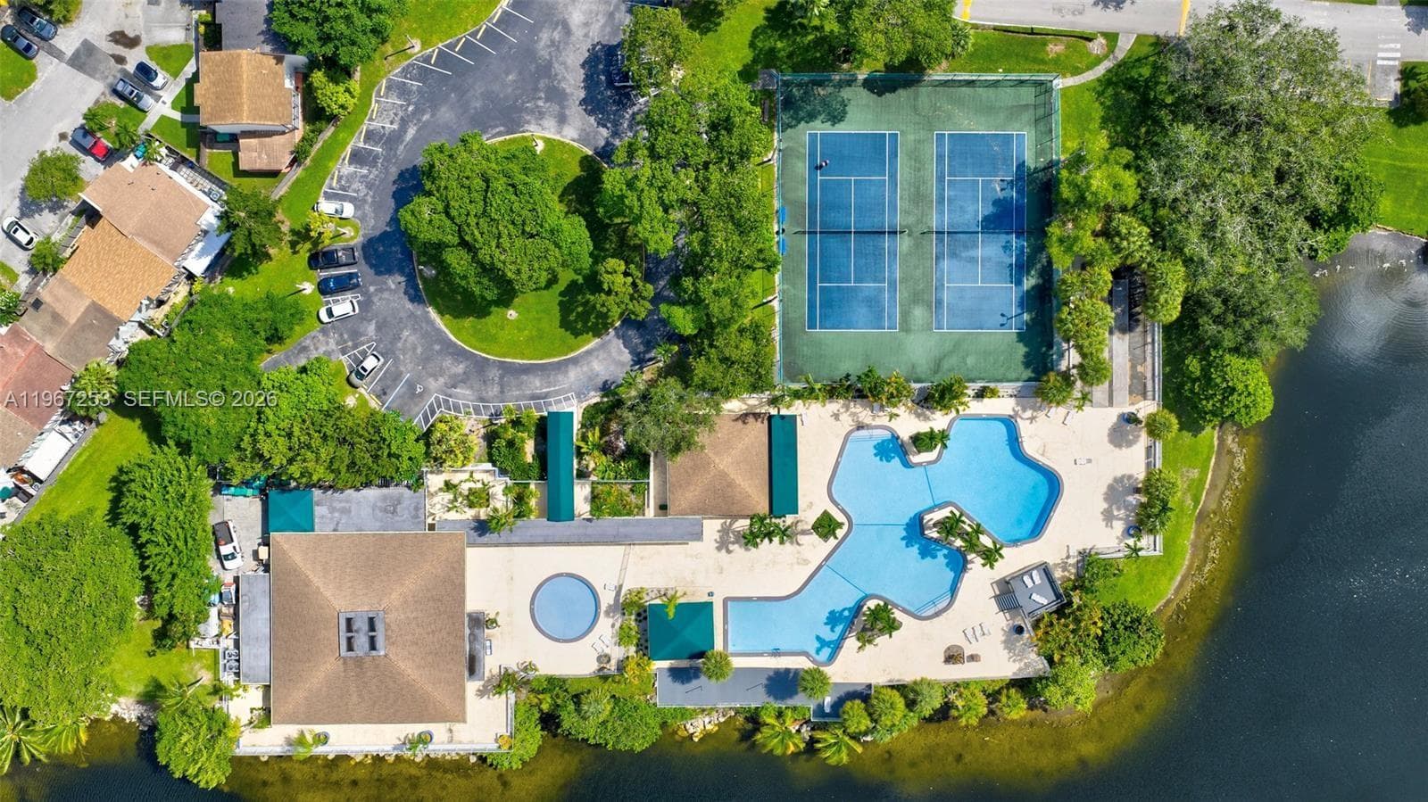 6502 SW 114th Ave, Miami FL 33173 — 66