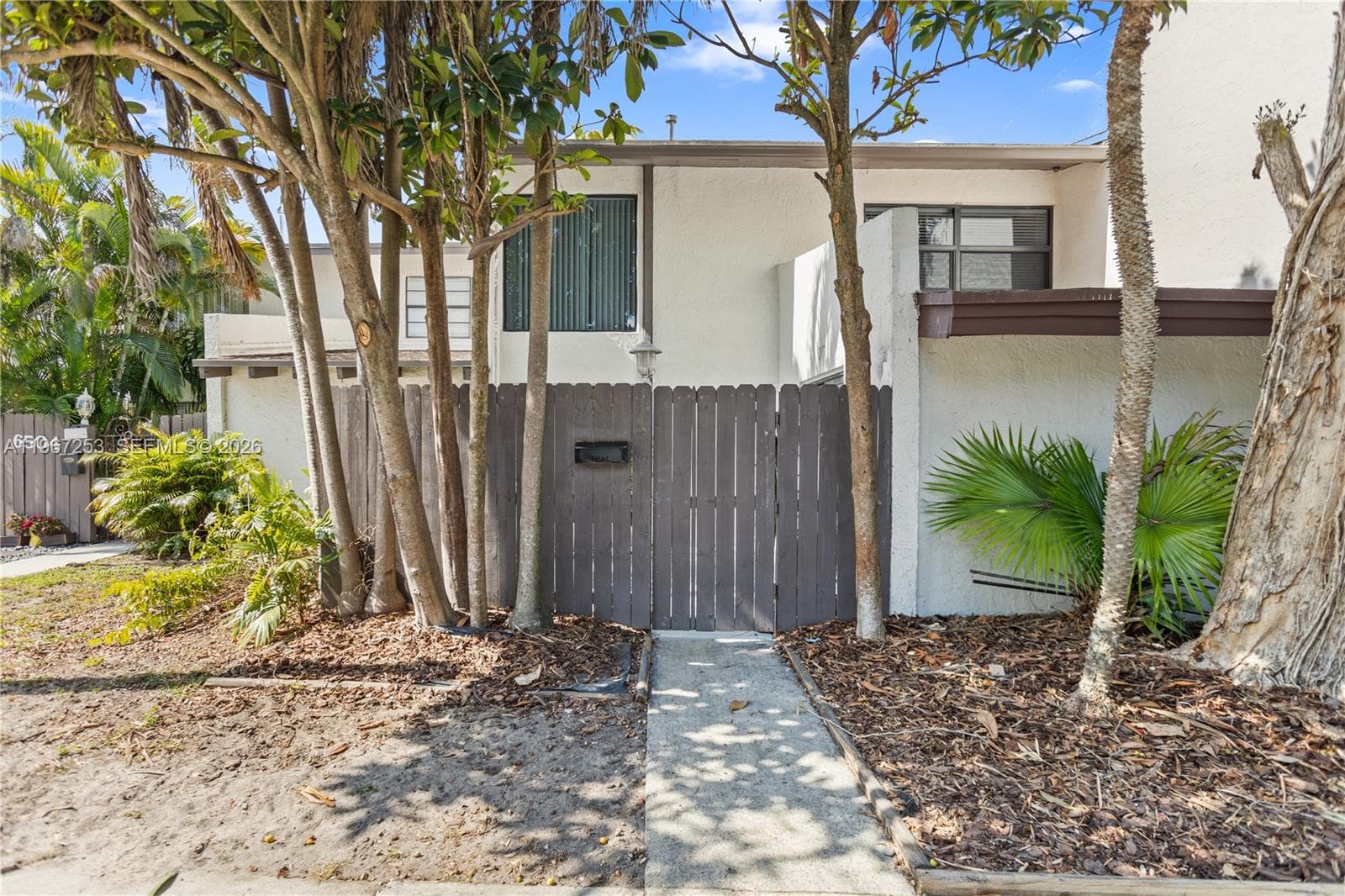 6502 SW 114th Ave, Miami FL 33173 — 1